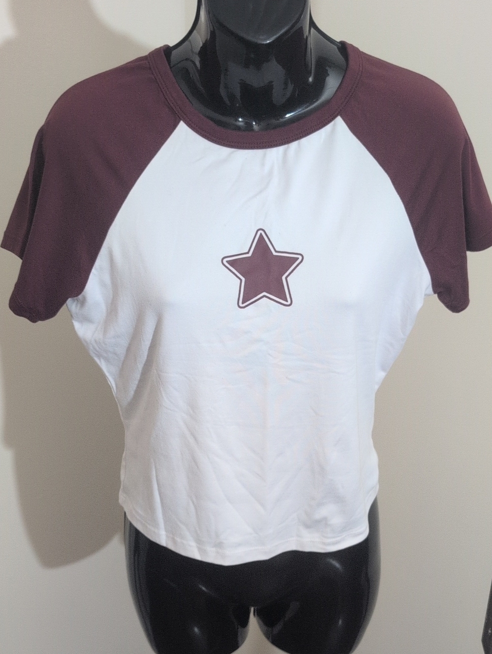 Ardene | Women's White and Burgundy Star Raglan Tee